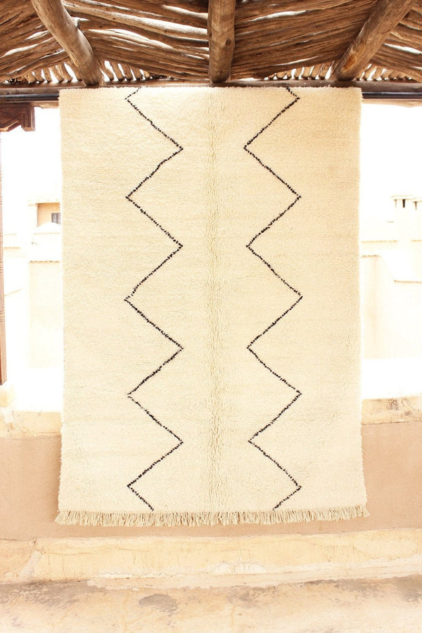 Beni ourain rug, Berber rug, Azilal Moroccan rug, Beni ourain Teppich, Boho rug, White black zigzag, Free Shipping