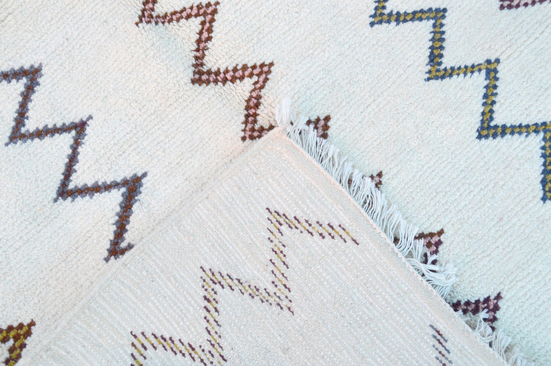 Azilal rug, Moroccan rug, Boho rug, Berber rug, Mrirt Rug, Beni ourain Teppich, White Pink Blue Purple mustard zigzag, Free Shipping